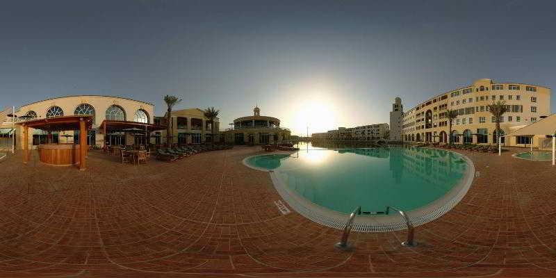 Готель Millennium Lakeview Formerly Copthorne Lakeview 4*