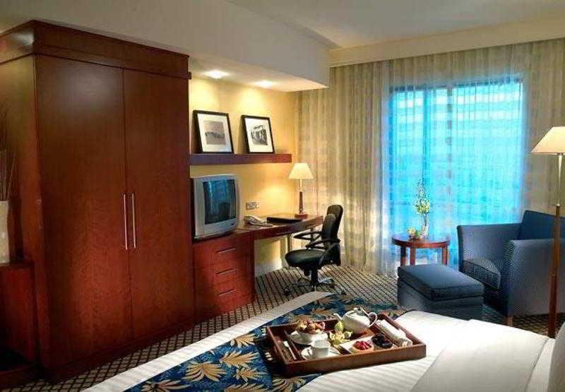 Millennium Lakeview Formerly Copthorne Lakeview Готель