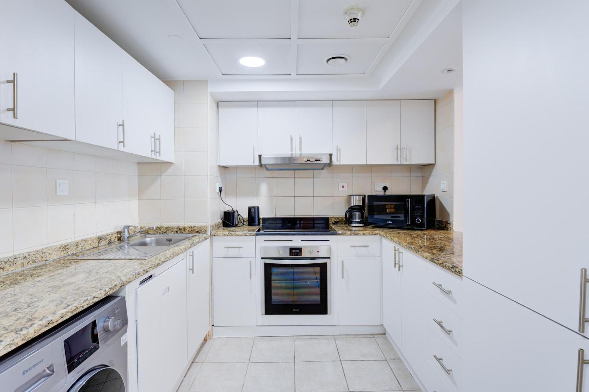 Millennium Lakeview Formerly Copthorne Lakeview Готель