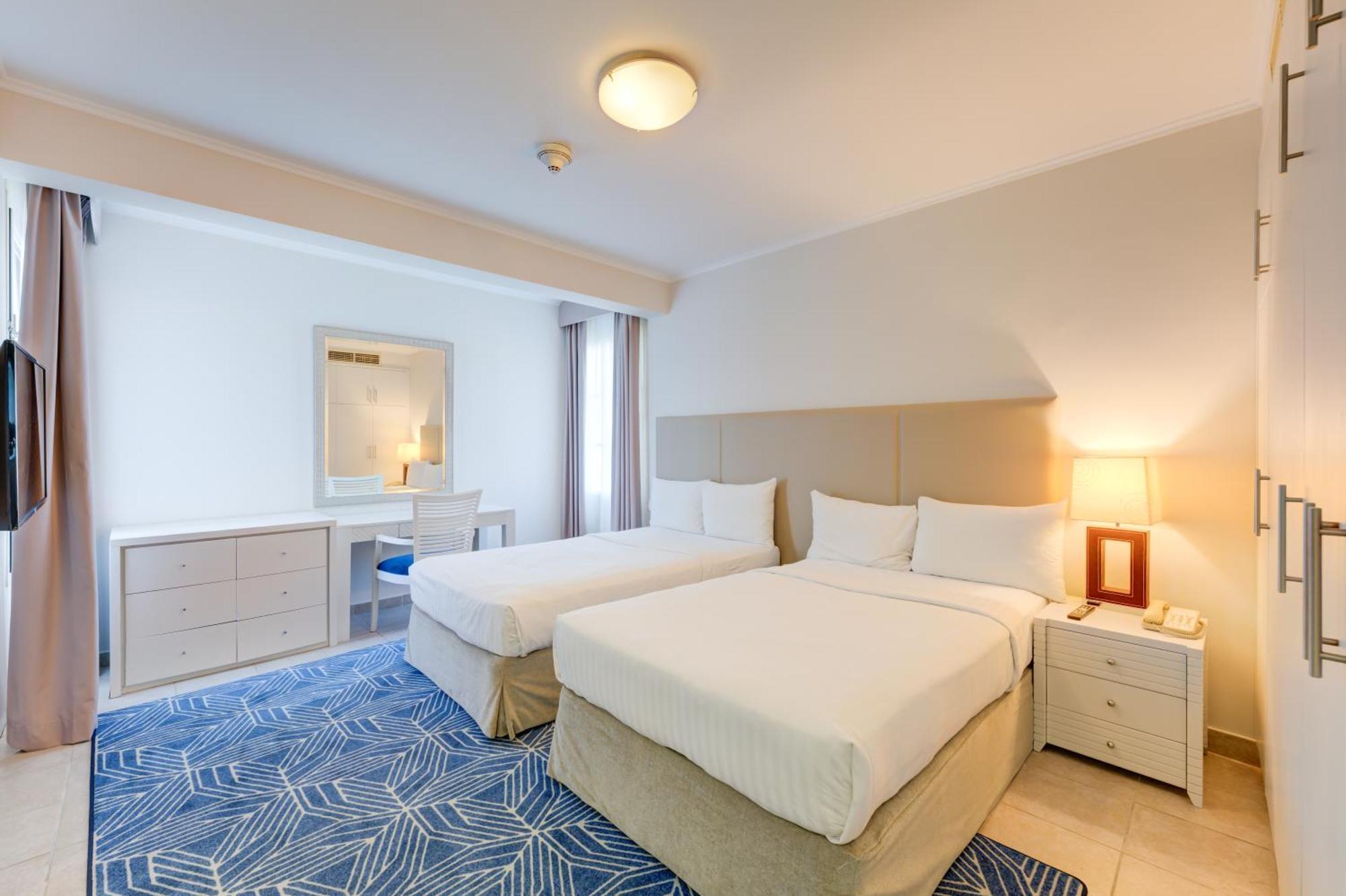 Millennium Lakeview Formerly Copthorne Lakeview 4* Дубай