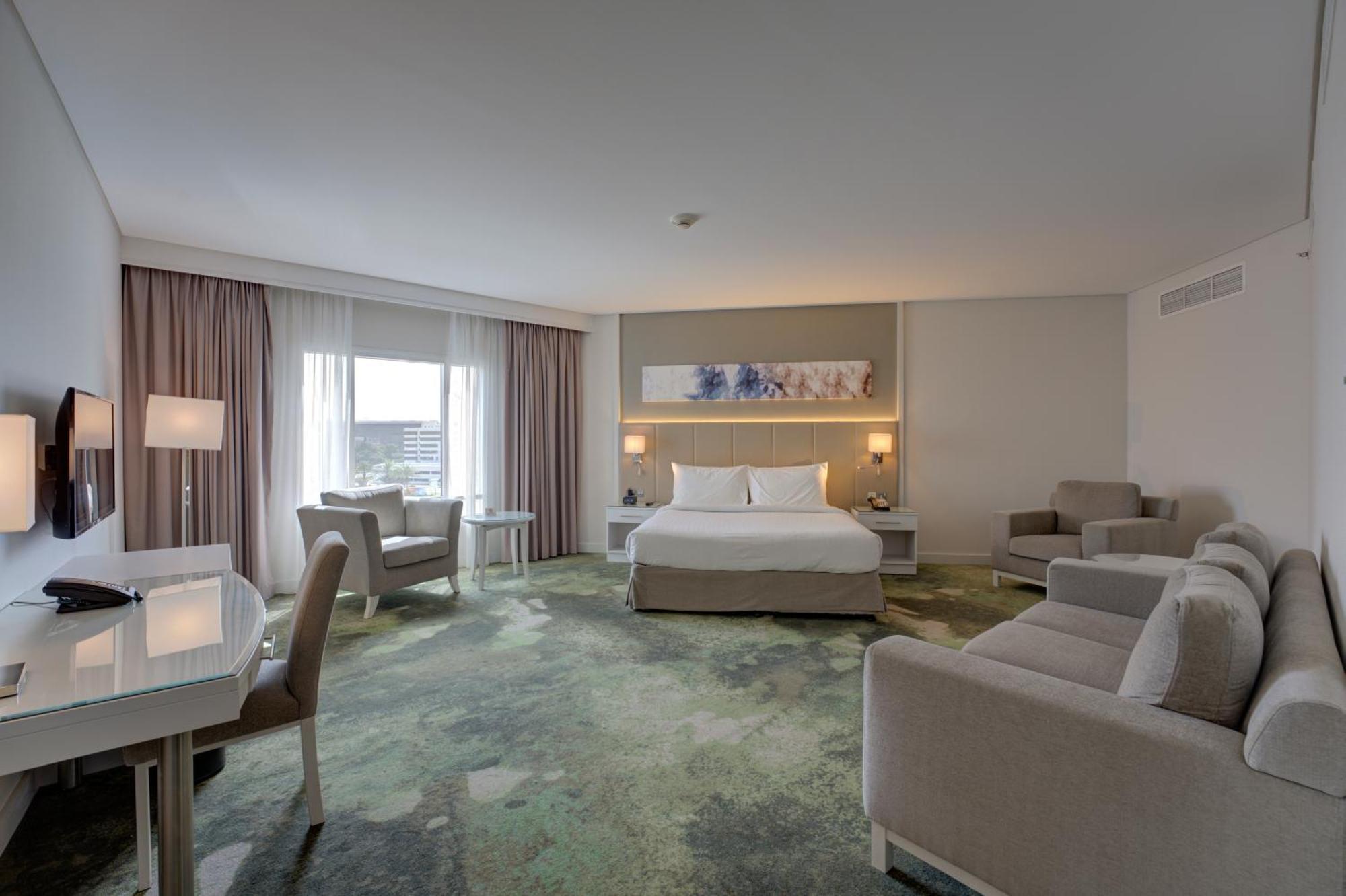 Millennium Lakeview Formerly Copthorne Lakeview Готель Дубай